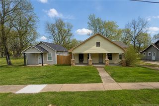 302 & 304 N  Main Ave, Lincoln, AR 72744