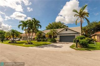 5928 NW 52nd St, Coral Springs, FL 33067