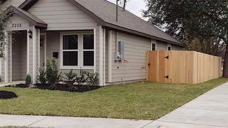2208 Sam Wilson St, Houston, TX 77020