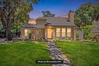 8306 Pine Falls Dr, Houston, TX 77095