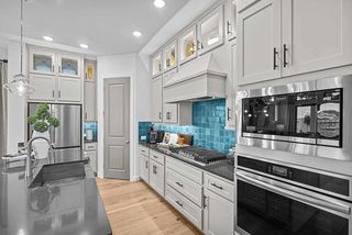 The Conroe - Kitchen