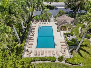 1336 Mainsail Dr #1222, Naples, FL 34114