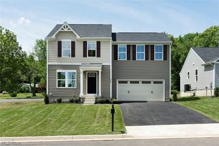 20 Celia Ln, Madison, OH 44057