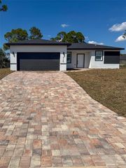 4700 Sunbeam St, Sebring, FL 33872