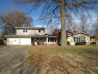 2205 E  Claiborne St, Springfield, MO 65804