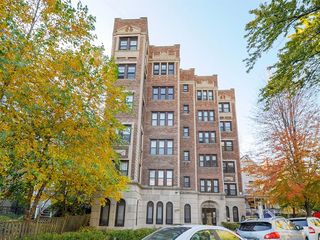 S  Kenwood Ave, Chicago, IL 60615