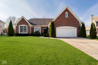 11742 Whisper Bay Ct, Carmel, IN 46033
