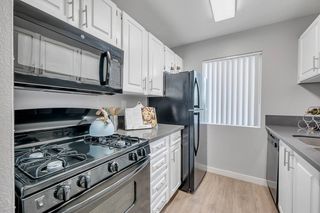 38300 30th St E #327, Palmdale, CA 93550
