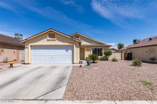 3854 Twinkle Star Dr, Las Vegas, NV 89115