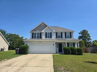 2012 Sir Michael Dr, Hope Mills, NC 28348