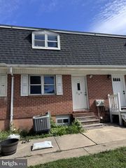 208 Aster Ln, Forest Hill, MD 21050