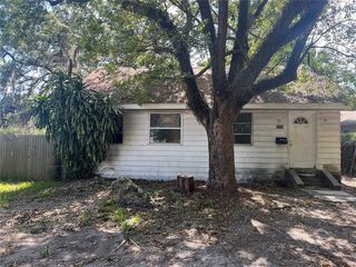 8204 N  Klondyke St, Tampa, FL 33604