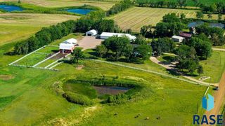 27217 473rd Ave, Sioux Falls, SD 57108