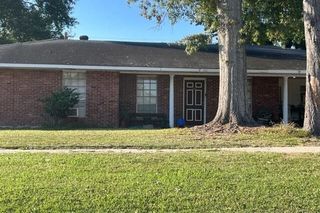 8133 Royalwood Dr, Baton Rouge, LA 70806