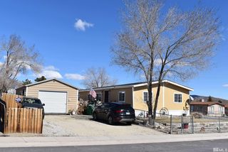 400 Feldspar Cir, Mound House, NV 89706