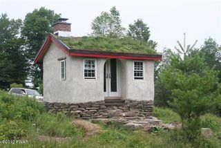 Autumn Leaves Rd, Starlight, PA 18461