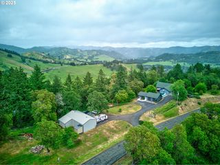 596 Sable Dr, Roseburg, OR 97470
