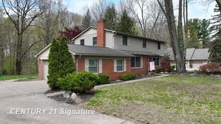5327 Conestoga Dr, Flushing, MI 48433
