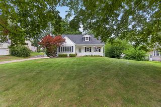 1200 Woodworth Rd, Jackson, MI 49202