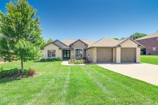 1210 Thayer Rd, Jefferson City, MO 65101