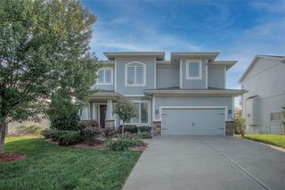 17189 S  Bradley Dr, Olathe, KS 66062