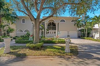 16760 NW 84th Ct, Miami Lakes, FL 33016
