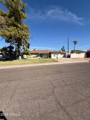 1702 W SUNNYSLOPE Lane, Phoenix, AZ 85021