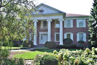 31W121 Grove Pl, Wayne, IL 60184