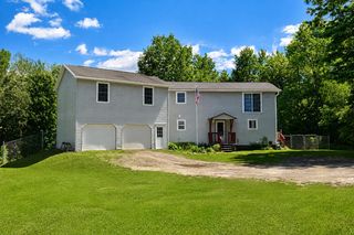 64 Bragg Road, Detroit, ME 04929