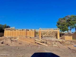 10823 Patti Jo Dr, El Paso, TX 79927