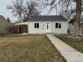 2206 E  19th St, Cheyenne, WY 82001