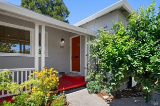 313 N Jefferson Street, Cloverdale, CA 95425