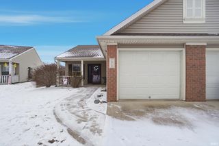 1918 Beechmont Dr, Fort Wayne, IN 46825