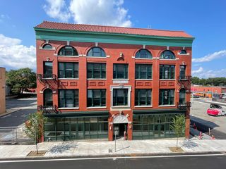 28 Petronelli Way #404, Brockton, MA 02301