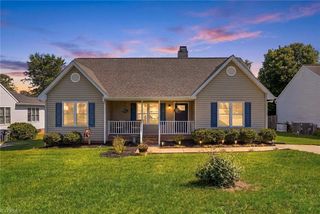 7109 Taunton Dr, Greensboro, NC 27410