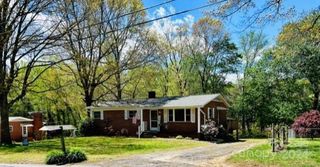 1807 27th St, Hickory, NC 28601