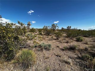 8900 W  Vista Verde Dr, White Hills, AZ 86445