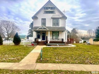 222 S  Miller St, Toulon, IL 61483