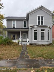 228 E  3rd St, Delphos, OH 45833