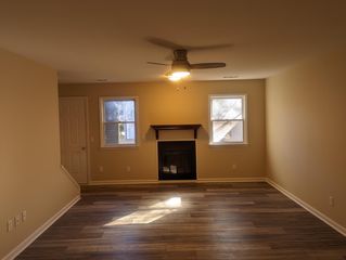1903 Meadowbrook Cir, Dalton, GA 30720