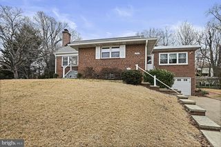 1905 Lamson Pl, Mc Lean, VA 22101