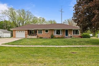 218 N  Fulton St, Newell, IA 50568