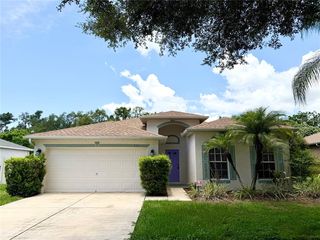 804 Coade Stone Dr, Seffner, FL 33584