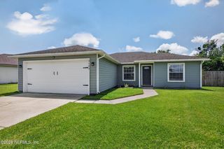 3183 Wavering Ln, Middleburg, FL 32068