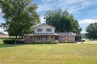 5051 Fox Ridge Dr, Green, OH 44720