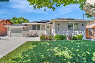 1014 Pleasant Valley Dr, Pleasant Hill, CA 94523