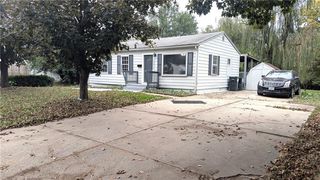 13516 12th St, Grandview, MO 64030