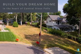 212 E  34th St, Sioux Falls, SD 57105