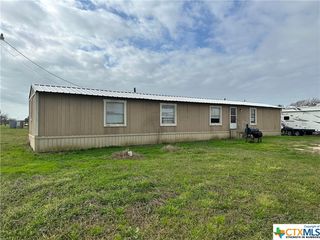 245 County Road 314, Pt Lavaca, TX 77979