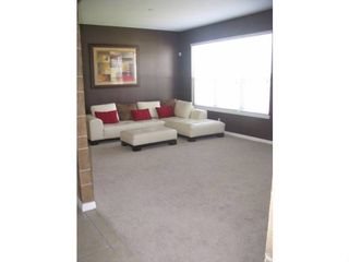 FORMAL FAMILY ROOM